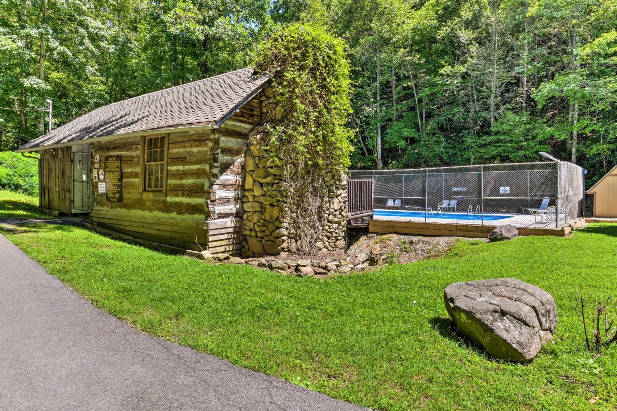 Gatlinburg Cabin With Game Room, Hot Tub And Mtn Views Buitenkant foto